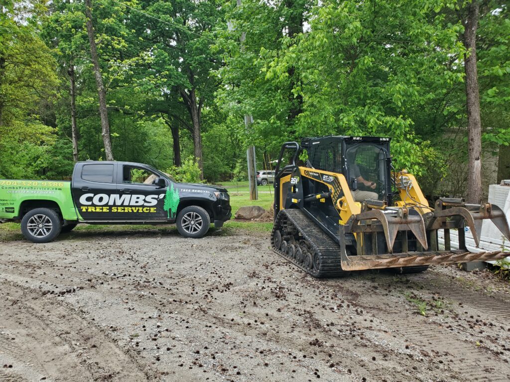 combs truck with gear.